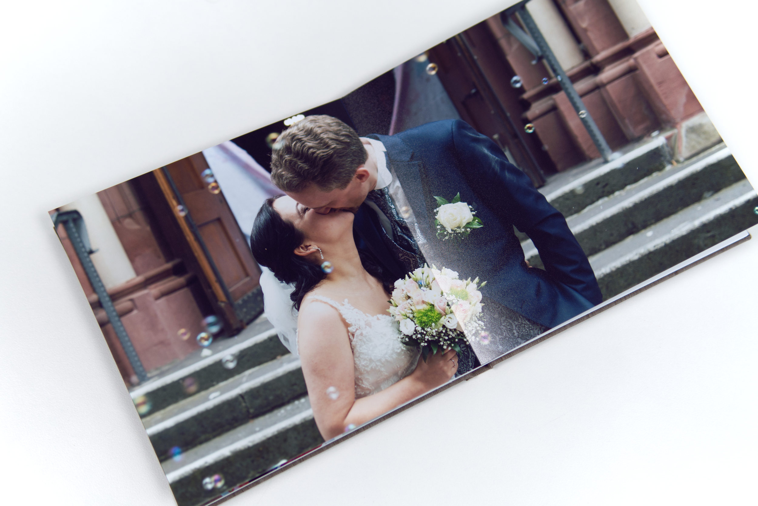 Fotograf in Kronberg - Fotoalbum und Fotobuch von der Hochzeitsfeier vom Fotografen design